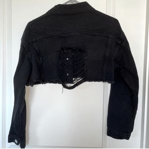 FASHION NOVA - SIZE S - BLACK CROPPED JEAN JACKET
